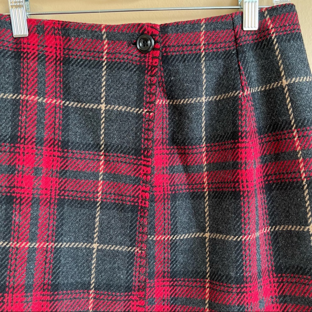 B. MOSS wool plaid wrap skirt size 4 - Picture 2 of 6